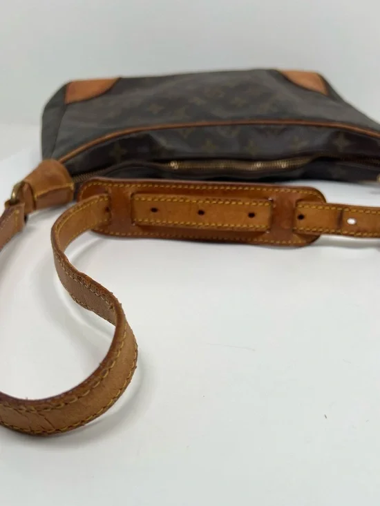 Louis Vuitton LV Shoulder Bag Boulogne 30 Brown Monogram - Picture 10 of 16